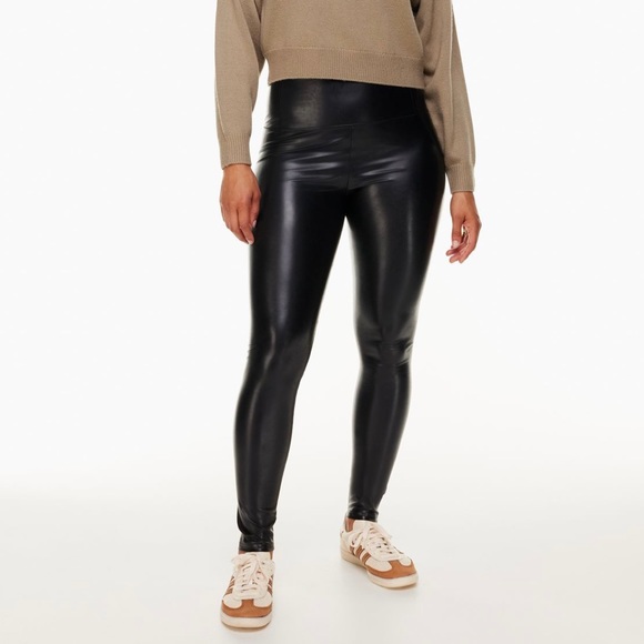 Aritzia Pants - Aritzia Wilfred Free Daria Pants